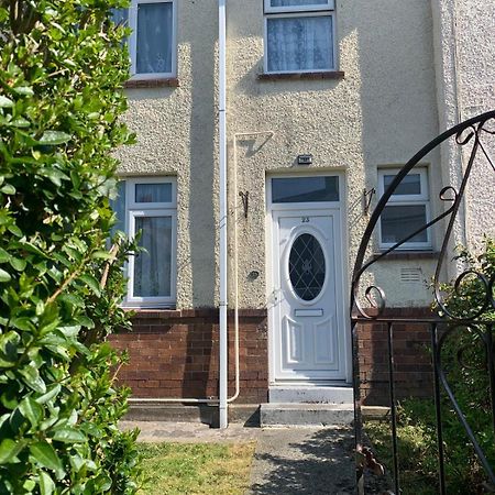 Room Only Guest Accommodation, Guest House Self Catering Bangor  Dış mekan fotoğraf